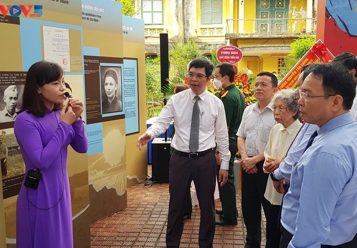 150 tài liệu, hiện vật, hình ảnh về “Đại tướng Văn Tiến Dũng - Danh tướng thời đại Hồ Chí Minh” - Anh 3
