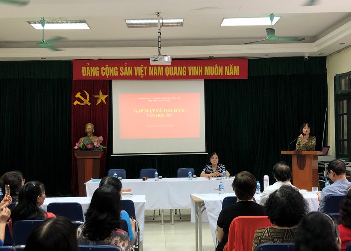 Phát huy bút lực của lực lượng nhà văn nữ - Anh 1