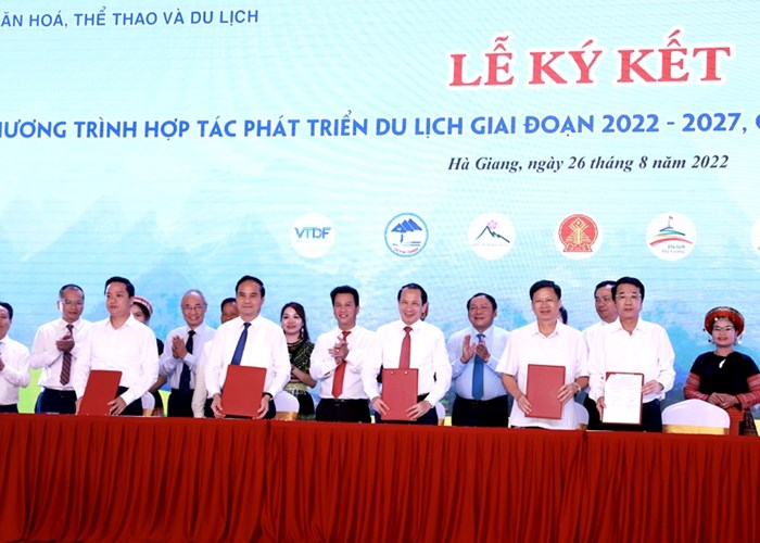 Du lịch 6 tỉnh Việt Bắc: Xây dựng sản phẩm tiêu biểu, kiên trì liên kết để cùng nhau phát triển - Anh 3