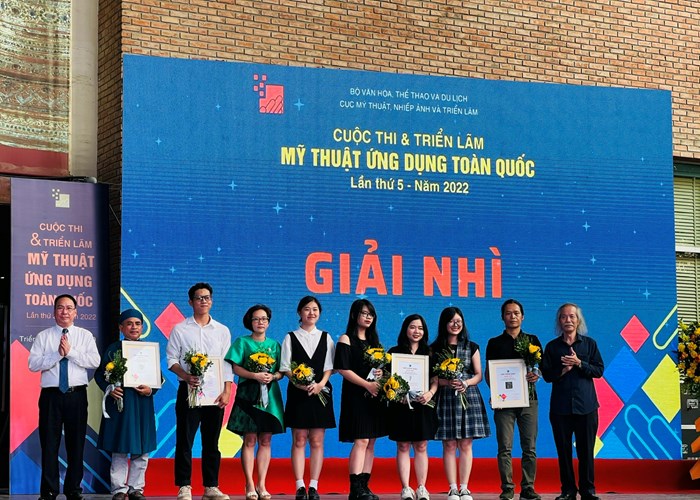 Chiêm ngưỡng những tác phẩm đặc sắc tại Triển lãm Mỹ thuật ứng dụng toàn quốc năm 2022 - Anh 5