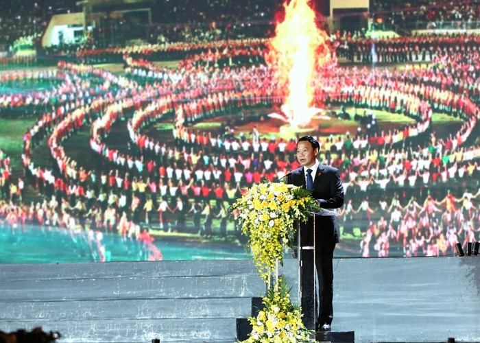 Bảo vệ và phát huy di sản Xòe Thái phải bằng tâm huyết, trái tim, tấm lòng, niềm tự hào và nội lực của chính mình - Anh 3