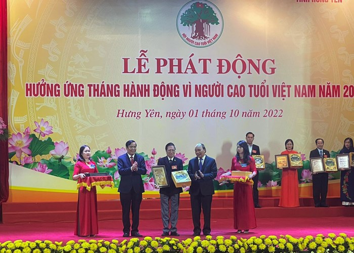 CT Group chung tay nâng cao chất lượng sống cho người cao tuổi - Anh 3