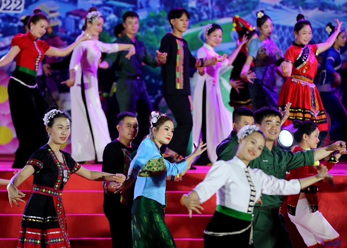 Lắng đọng chương trình giao lưu giã bạn “Chào Điện Biên” - Anh 5