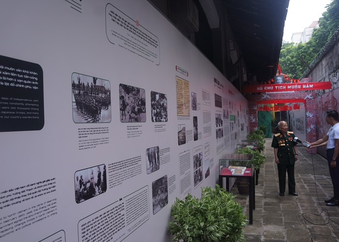 Trưng bày 