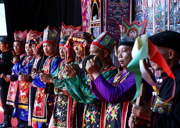 Hội tụ sắc màu văn hoá dân tộc Dao - Anh 12