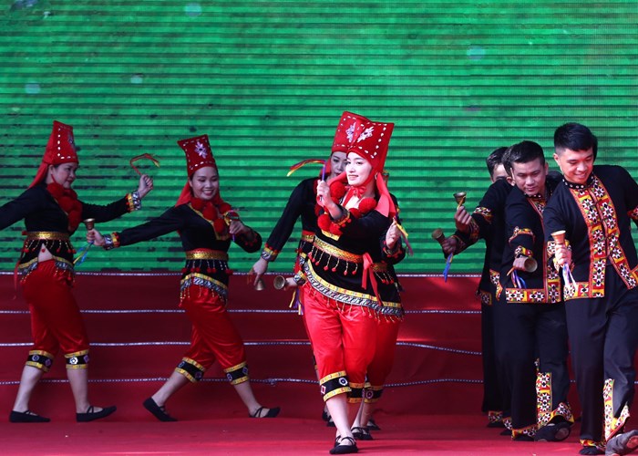 Hội tụ sắc màu văn hoá dân tộc Dao - Anh 6