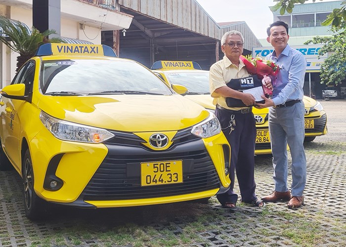 Vinataxi kỷ niệm 30 năm thành lập - Anh 2
