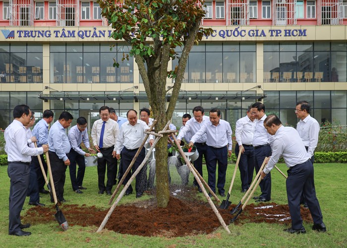 Chủ tịch nước: Đại học phải là nơi truyền cảm hứng, khơi dậy quyết tâm khởi nghiệp, tiềm năng con người - Anh 5