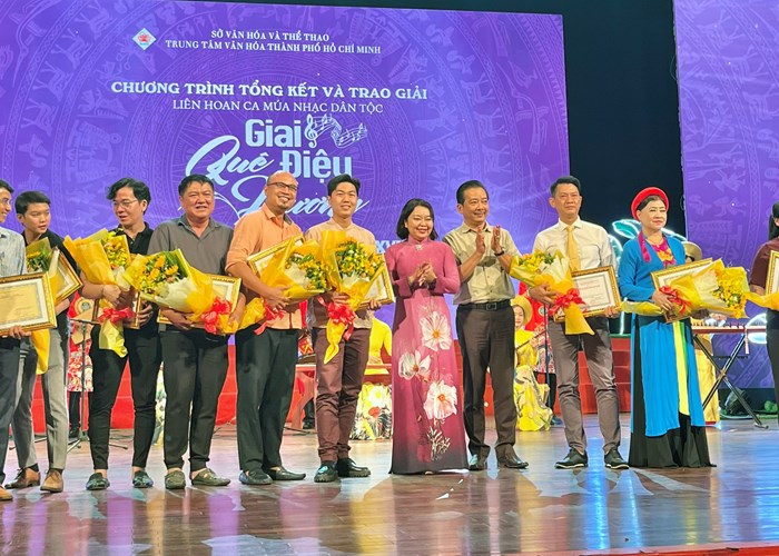 Bế mạc Liên hoan “Giai điệu quê hương” năm 2022 - Anh 1