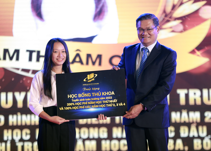 Gần 4.500 tân sinh viên tham gia Lễ hội “The Open Day 2022” - Anh 2