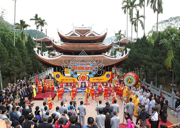 Cục Văn hoá cơ sở kiểm tra việc triển khai thực hiện Chỉ thị 274 của Bộ trưởng Bộ VHTTDL và công tác quản lý karaoke, vũ trường và lễ hội - Anh 1