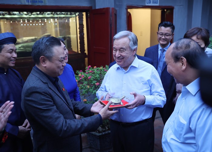 Tổng Thư ký Liên Hợp Quốc thăm các di tích quốc gia đặc biệt tại Hà Nội - Anh 6