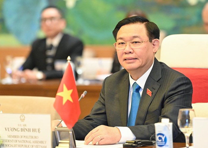 Chủ tịch Quốc hội Vương Đình Huệ hội đàm với Chủ tịch Thượng viện Vương quốc Campuchia - Anh 2