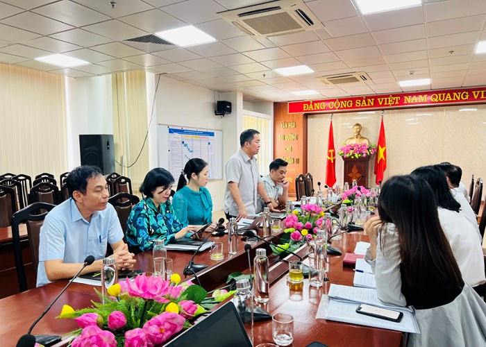 Siết chặt công tác quản lý karaoke, vũ trường - Anh 2