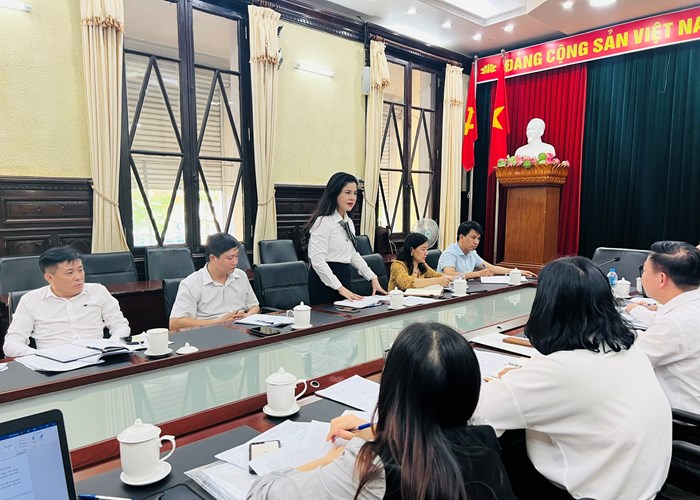 Siết chặt công tác quản lý karaoke, vũ trường - Anh 5