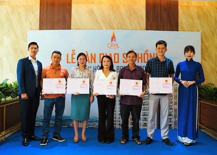 Opal Boulevard bàn giao sổ hồng đợt đầu cho cư dân - Anh 1