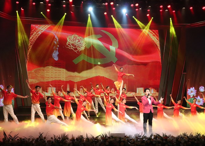 Giải báo chí “Vì sự nghiệp Đại đoàn kết toàn dân tộc” lần thứ XV: Tăng cường củng cố khối đại đoàn kết toàn dân tộc - Anh 7