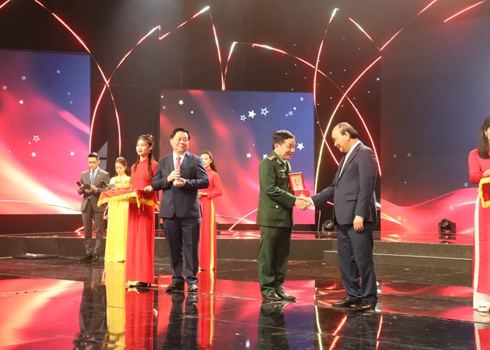 Chương trình “Hồ Chí Minh: Hành trình khát vọng 2022”: Hết mình phụng sự, vì cuộc sống tốt đẹp của Nhân dân - Anh 3