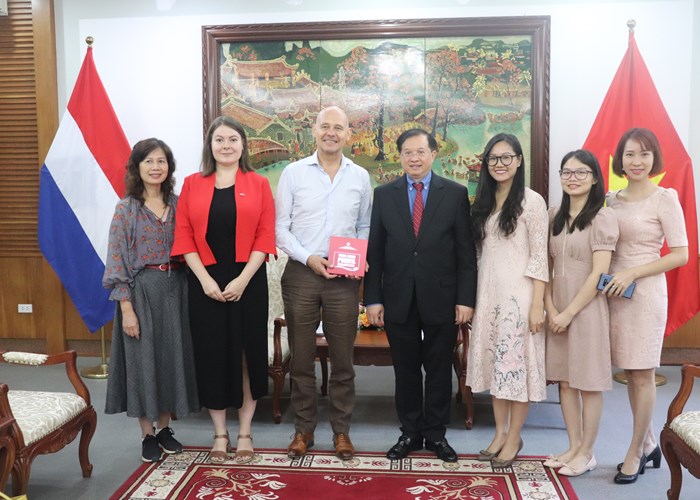 Tăng cường hoạt động giao lưu VHTTDL Việt Nam - Israel; Việt Nam – Hà Lan - Anh 7