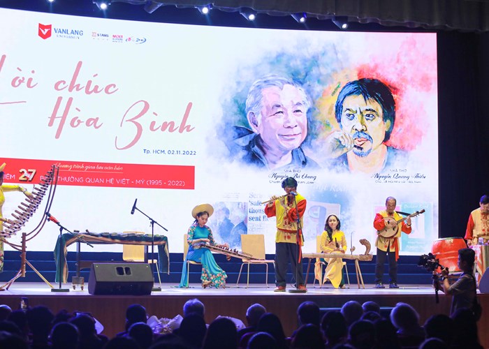 Nhà thơ Nguyễn Quang Thiều: Hồ sơ quan trọng nhất của dân tộc chính là văn hóa - Anh 1
