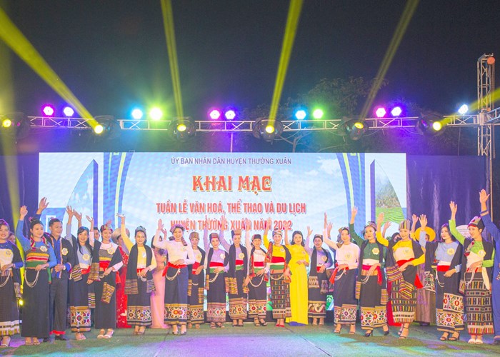 Thanh Hóa khai mạc Tuần lễ  VHTTDL huyện Thường Xuân năm 2022 - Anh 1