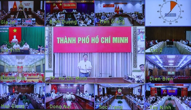 Thủ tướng: Nâng cao tinh thần chủ động, khả năng phòng chống dịch, thúc đẩy việc tiêm vắc xin - Anh 2