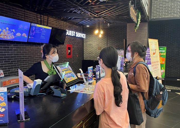 Sôi động không khí HANIFF VI tại các rạp chiếu - Anh 8