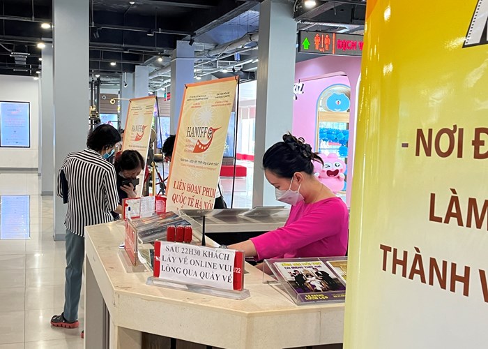 Sôi động không khí HANIFF VI tại các rạp chiếu - Anh 4