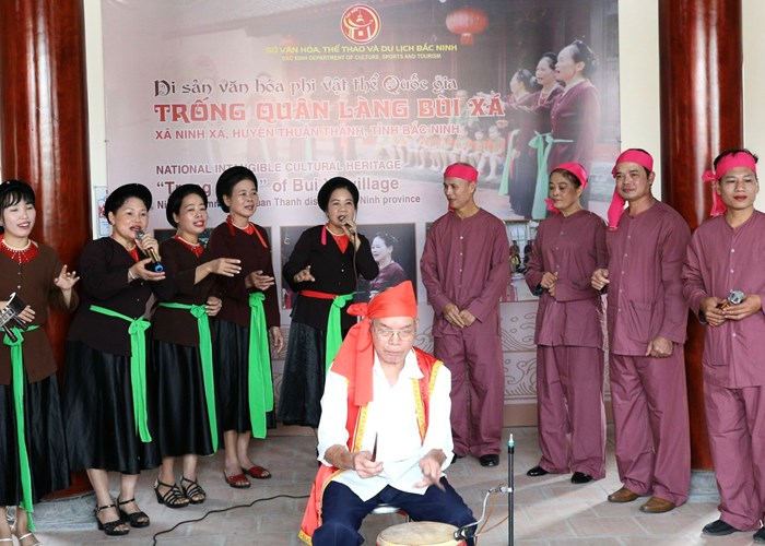 Nghệ sĩ tham dự HANIFF VI trải nghiệm với quan họ, tranh Đông Hồ - Anh 3