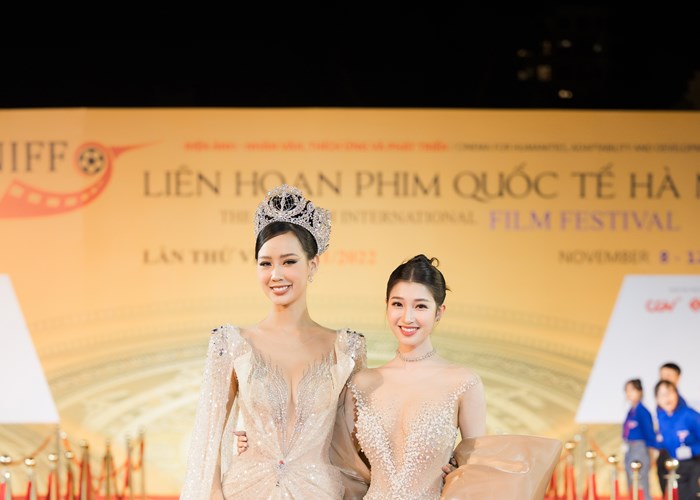 Dàn sao, hoa hậu lộng lẫy trên thảm đỏ bế mạc HANIFF VI - Anh 9