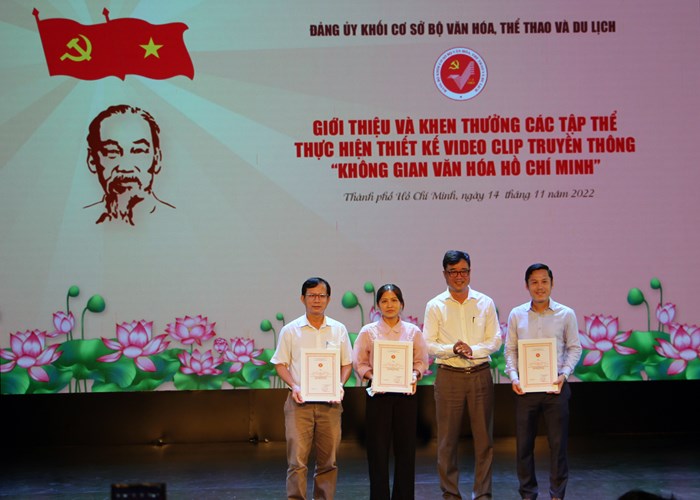 Đảng ủy khối cơ sở Bộ VHTTDL trao giải các tác phẩm nghệ thuật có nội dung học tập và làm theo Bác - Anh 2