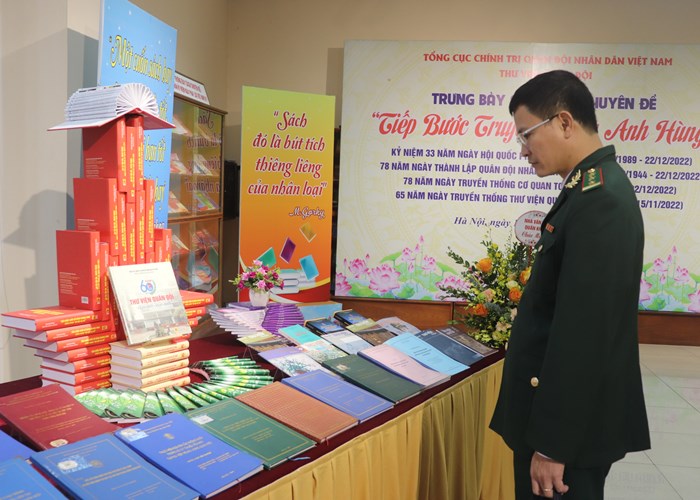 Thư viện Quân đội đón nhận Huân chương Bảo vệ Tổ quốc hạng Ba - Anh 8
