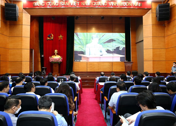 Tổng Bí thư: Phát triển vùng toàn diện kinh tế, văn hóa, xã hội gắn với bảo đảm quốc phòng, an ninh vùng Bắc Trung Bộ và duyên hải Trung Bộ - Anh 6