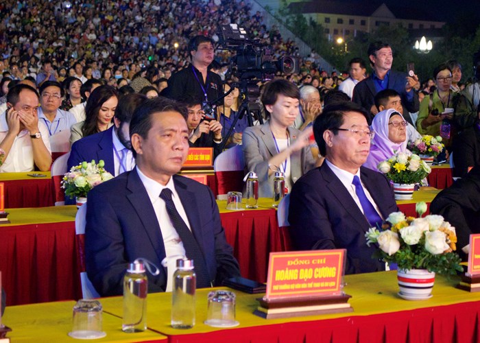 Phó Thủ tướng Vũ Đức Đam: Xây dựng thương hiệu văn hoá đặc sắc trên nền tảng các giá trị văn hoá căn cốt của dân tộc - Anh 3