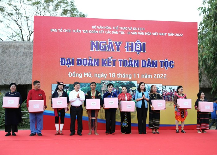 Củng cố khối đại đoàn kết toàn dân tộc, thắp sáng ngọn lửa khát vọng vươn lên - Anh 5