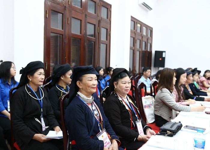 Bảo tồn, phát huy trang phục truyền thống các dân tộc Việt Nam trong giai đoạn hiện nay - Anh 7