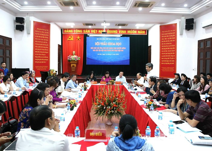 Bảo tồn, phát huy trang phục truyền thống các dân tộc Việt Nam trong giai đoạn hiện nay - Anh 1