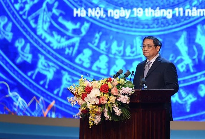 Thủ tướng: Chăm lo tốt nhất cả về vật chất và tinh thần để đội ngũ nhà giáo yên tâm công tác và cống hiến - Anh 1