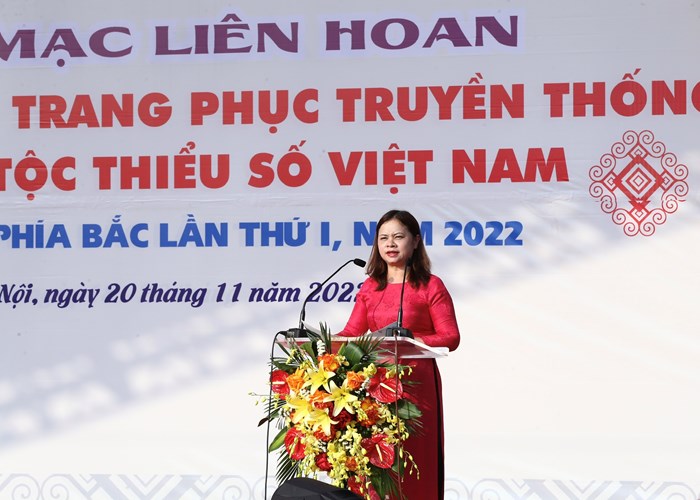 "Nhờ có Liên hoan, đồng bào dân tộc thiểu số chúng tôi mới có dịp cùng nhau quảng bá trang phục, nét đẹp văn hoá của cộng đồng" - ảnh 4