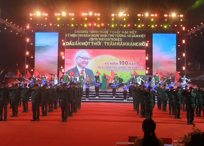 Chương trình nghệ thuật đặc biệt kỷ niệm 100 năm Ngày sinh cố Thủ tướng Võ Văn Kiệt - Anh 2
