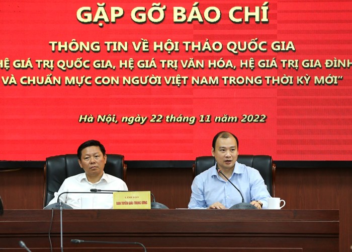 Hội thảo quốc gia “Hệ giá trị quốc gia, Hệ giá trị văn hóa, hệ giá trị gia đình và chuẩn mực con người Việt Nam trong thời kỳ mới”:  Những yêu cầu cấp thiết - Anh 3