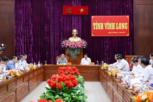 Thủ tướng: Vĩnh Long cần phát triển văn hoá một cách bài bản, bền vững gắn với phát triển du lịch - Anh 3