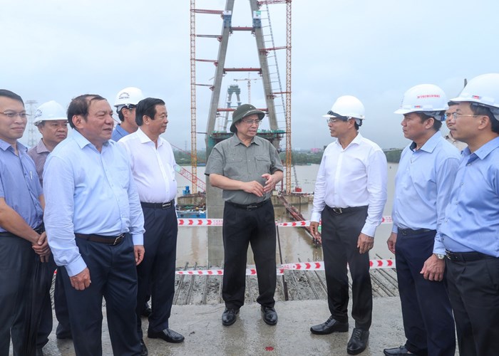 Thủ tướng: Vĩnh Long cần phát triển văn hoá một cách bài bản, bền vững gắn với phát triển du lịch - Anh 5