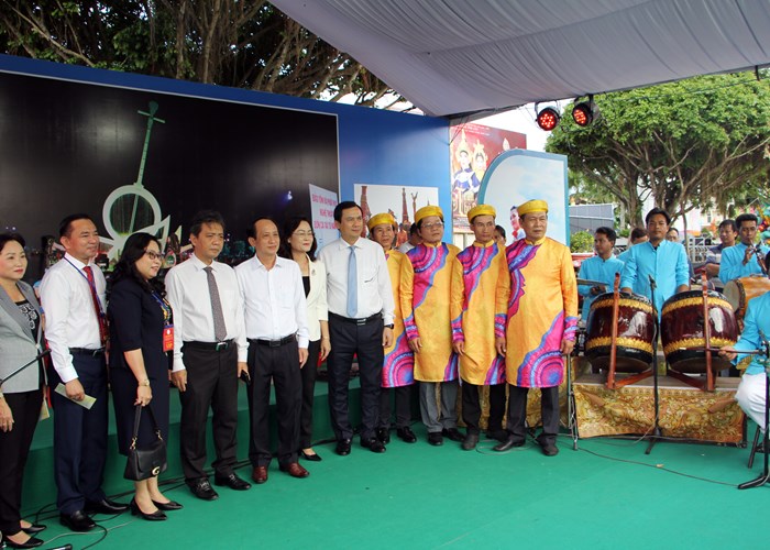 Khai mạc không gian hội tụ tinh hoa di sản văn hóa phi vật thể đại diện các vùng, miền - Anh 2