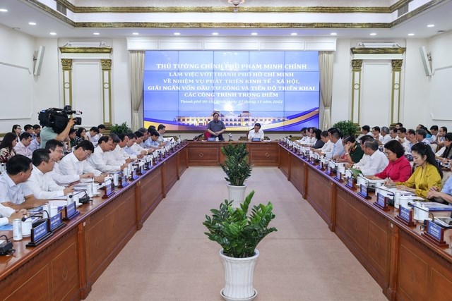 Thủ tướng: TP.HCM phải quan tâm phát triển công nghiệp văn hoá gắn với du lịch - Anh 2