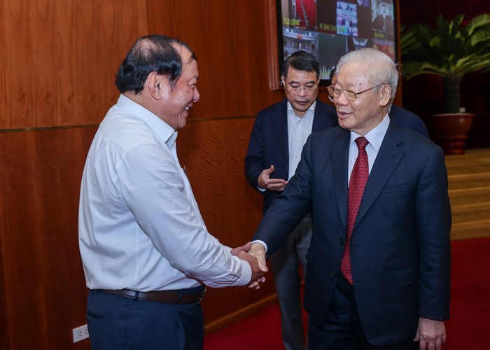 Phát huy thế mạnh văn hoá, du lịch của vùng Đồng bằng sông Hồng, đồng hành đưa Nghị quyết 30 vào cuộc sống - Anh 4