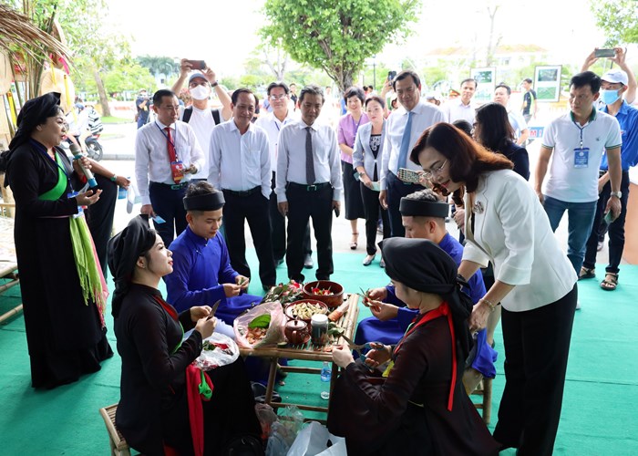 Bế mạc Ngày hội Văn hóa - Du lịch và Lễ hội Dạ cổ hoài lang 2022 - Anh 3