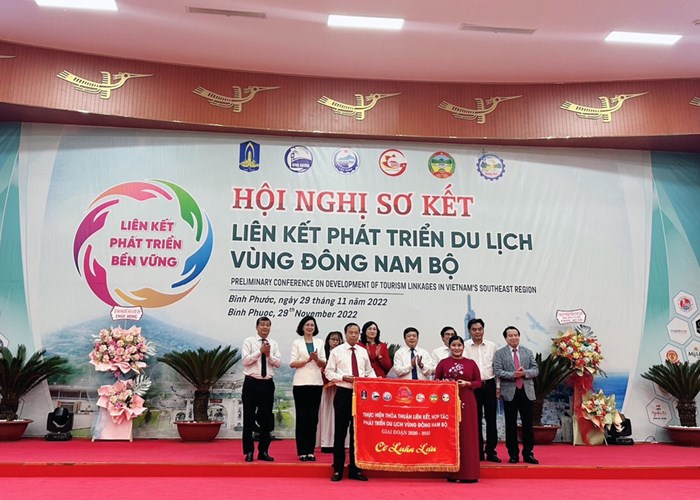 Bộ VHTTDL sẽ đồng hành cùng địa phương để thúc đẩy du lịch phát triển bứt tốc, bền vững - Anh 5