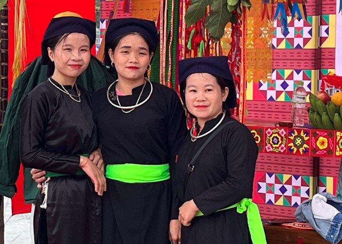 Khai mạc các hoạt động chung trong khuôn khổ Ngày hội VHTTDL các dân tộc vùng Tây Bắc lần thứ XV - Anh 5