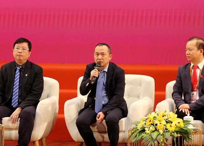 Tìm giải pháp then chốt cho thể chế, chính sách và nguồn lực phát triển công nghiệp văn hoá - Anh 7